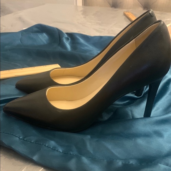 Nine West Black Pointed-Toe Heels - Picture 7 of 7